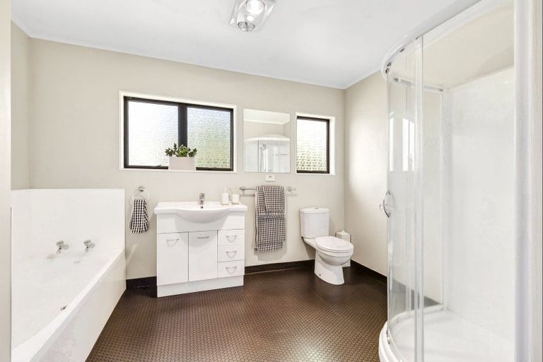 Photo of property in 12 Harcourt Place, Wakefield, 7025