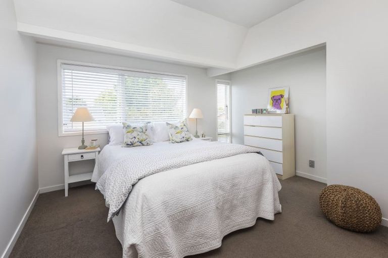 Photo of property in 1 Hanover Place, Ilam, Christchurch, 8041