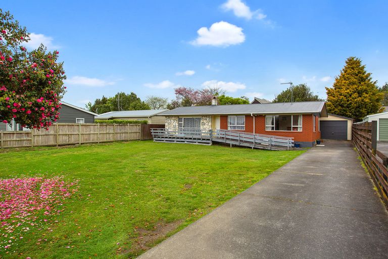 Photo of property in 42 Shakespeare Street, Leamington, Cambridge, 3432