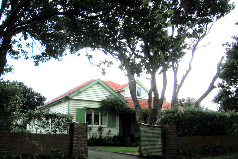 Photo of property in 46 Inglis Street, Seatoun, Wellington, 6022