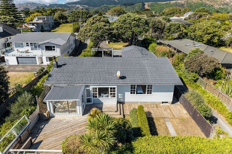 Photo of property in 217 Rosetta Road, Raumati South, Paraparaumu, 5032