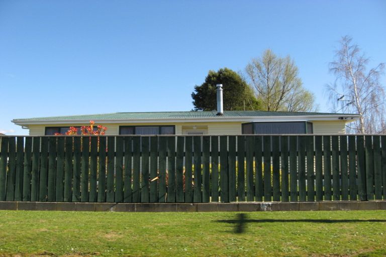 Photo of property in 12 Bovis Street, Shannon, 4821