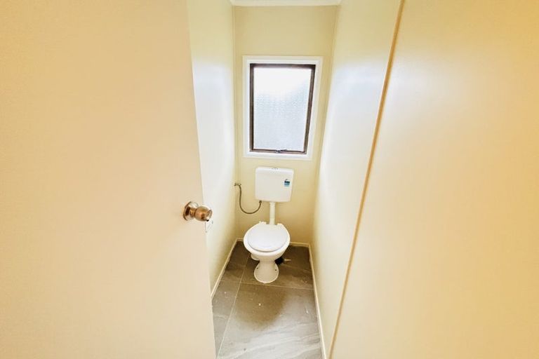 Photo of property in 19 Coey Place, Glen Eden, Auckland, 0602