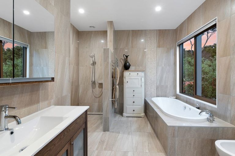 Photo of property in 18 Stevensons Crescent, Albany Heights, Albany, 0793