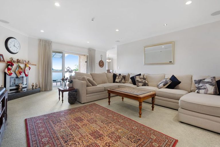 Photo of property in 5 Wairere Road, Torbay, Auckland, 0630