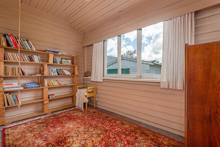 Photo of property in 9 Milverton Avenue, Hokowhitu, Palmerston North, 4410