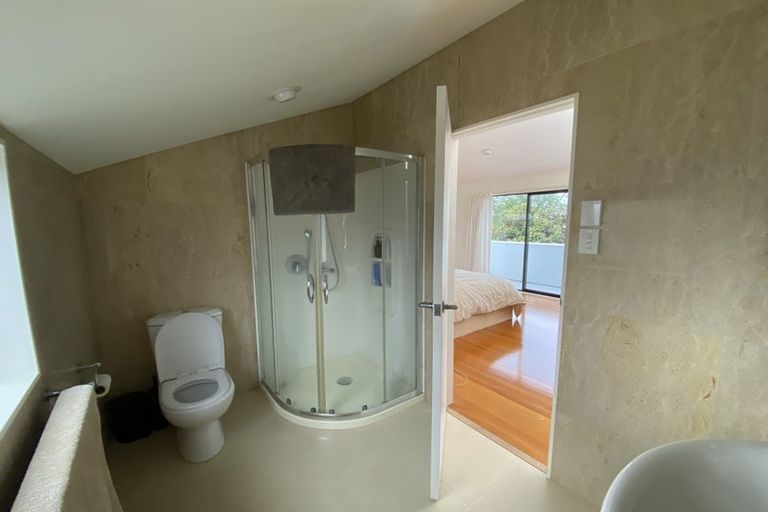 Photo of property in 4 Waller Avenue, Bucklands Beach, Auckland, 2012