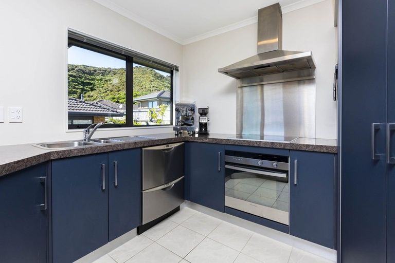 Photo of property in 50 King Charles Drive, Kingsley Heights, Upper Hutt, 5018