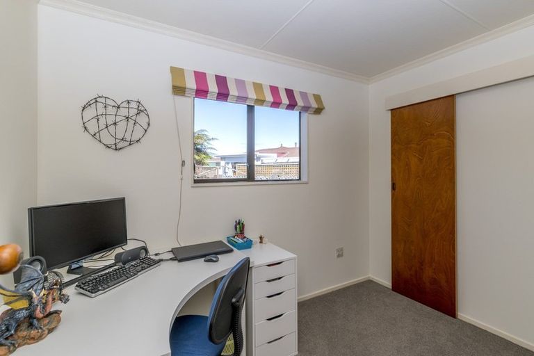 Photo of property in 70a Kennedy Drive, Levin, 5510