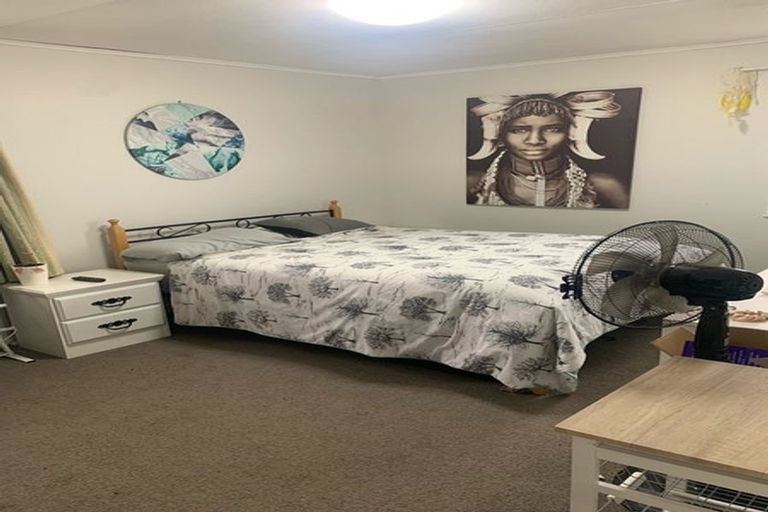 Photo of property in 59 Victoria Street, Carterton, 5713