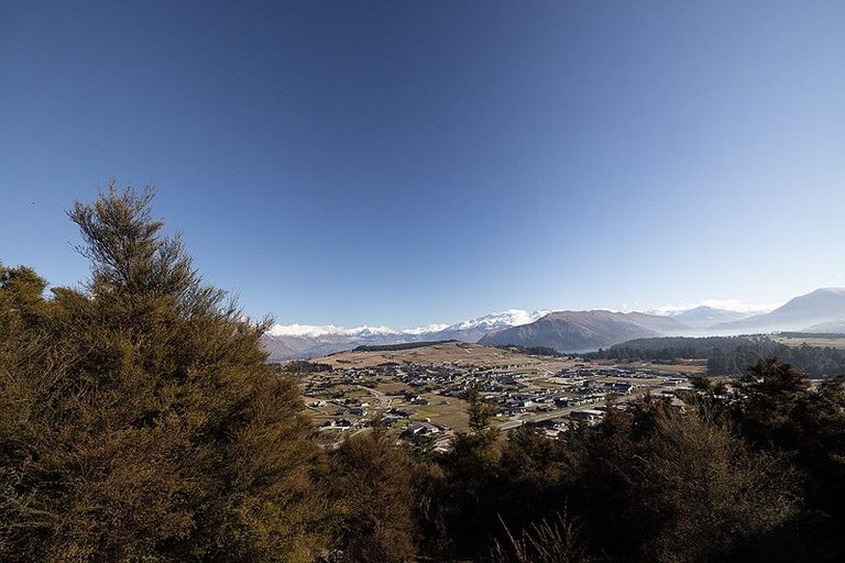 Photo of property in 739 Aubrey Road, Albert Town, Wanaka, 9305