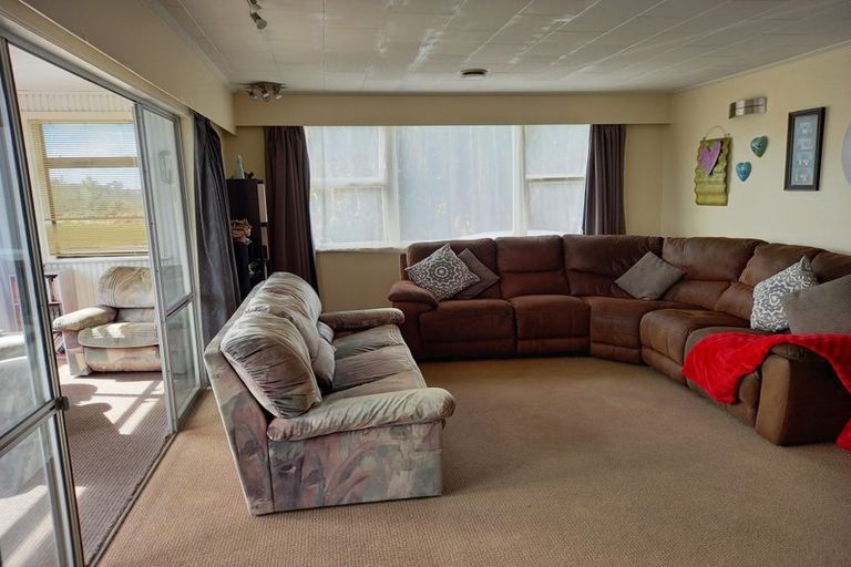 Photo of property in 446 Carrington Street, Upper Vogeltown, New Plymouth, 4310