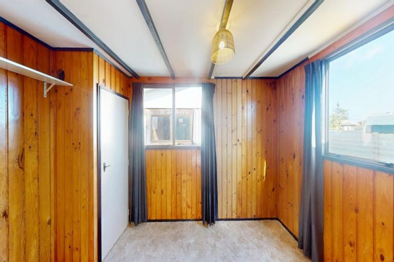 Photo of property in 26 Seafront Road, Castlecliff, Whanganui, 4501