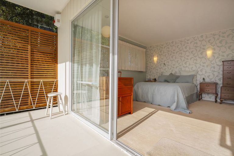 Photo of property in 1/22 The Boulevard, Sunnyhills, Auckland, 2010