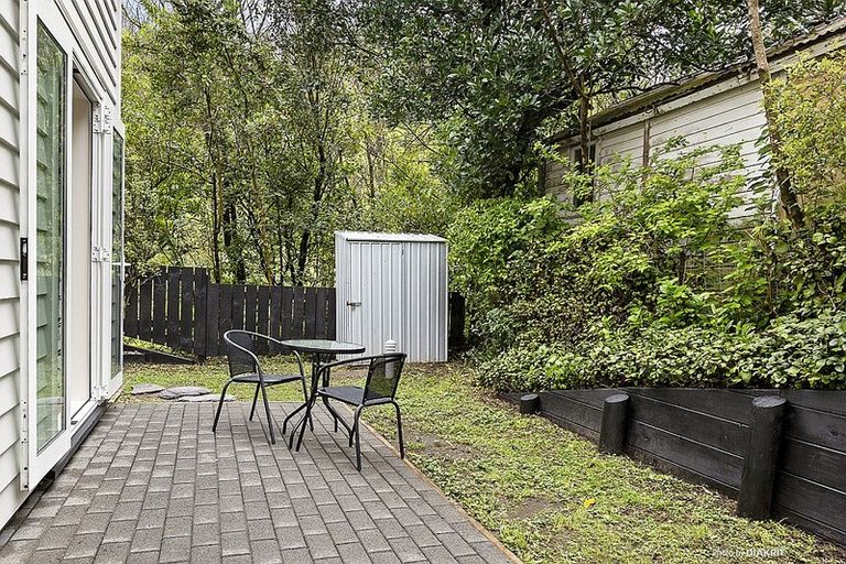 Photo of property in 25d Omar Street, Khandallah, Wellington, 6035