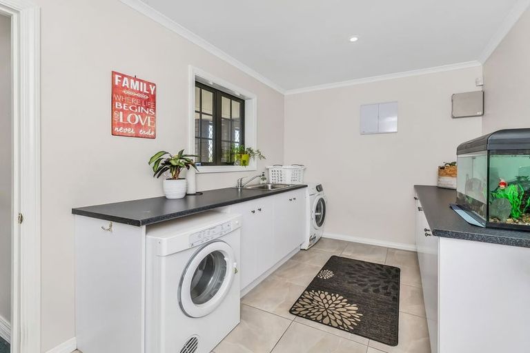 Photo of property in 94 Rossington Drive, West Melton, 7618