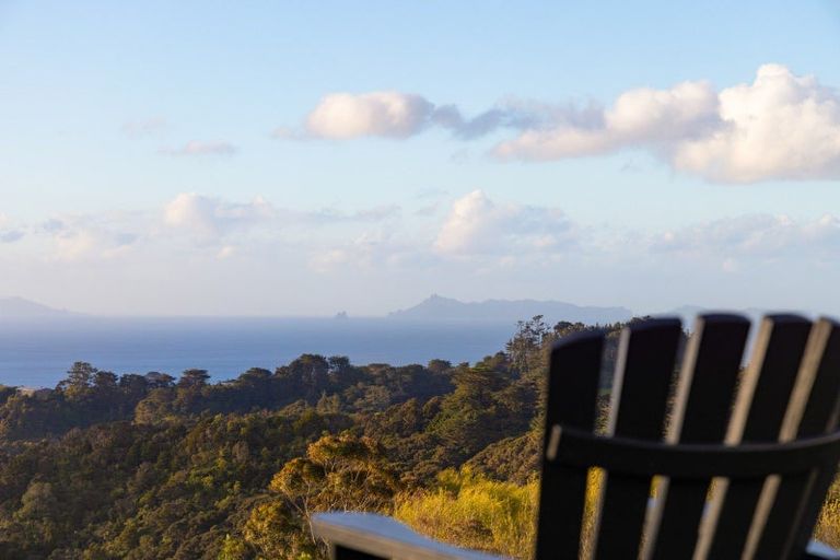 Photo of property in 140e Rodney Road, Whangateau, 0985