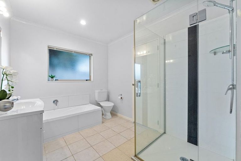 Photo of property in 2a Laurie Street, Red Beach, 0932