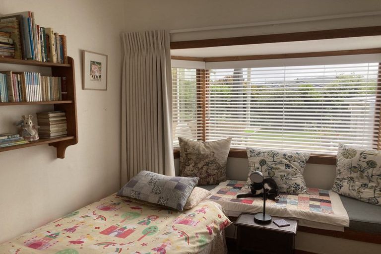 Photo of property in 38 Bentinck Avenue, Strathmore Park, Wellington, 6022