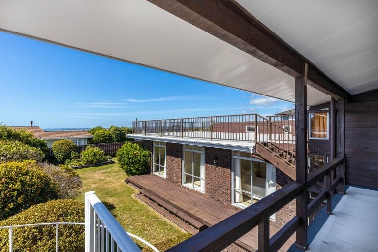 Photo of property in 14 Scott Street, Moturoa, New Plymouth, 4310