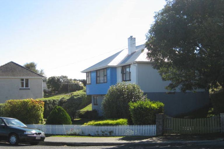 Photo of property in 1 Selwyn Street, South Hill, Oamaru, 9400