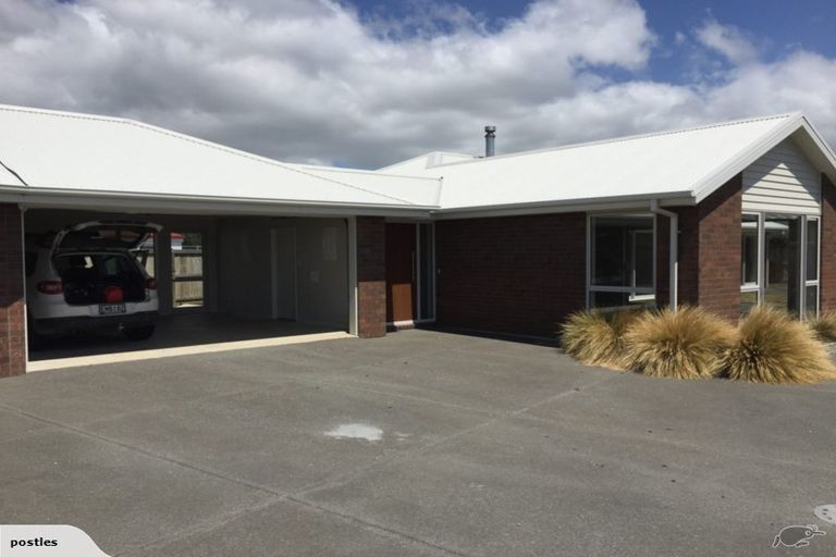 Photo of property in 22 Loxley Place, Lincoln, 7608