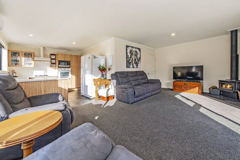 Photo of property in 13 Brooker Place, Kirwee, Darfield, 7571