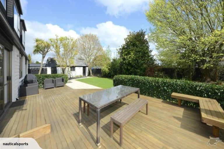 Photo of property in 9b Kaputone Place, Belfast, Christchurch, 8051