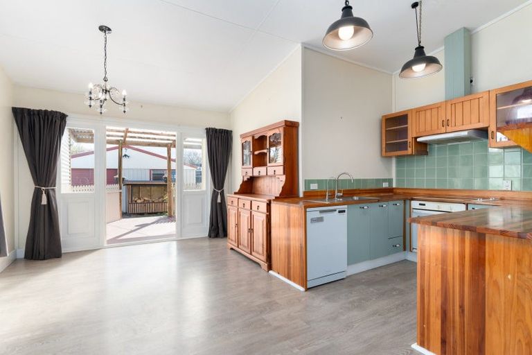 Photo of property in 168 High Street South, Carterton, 5713