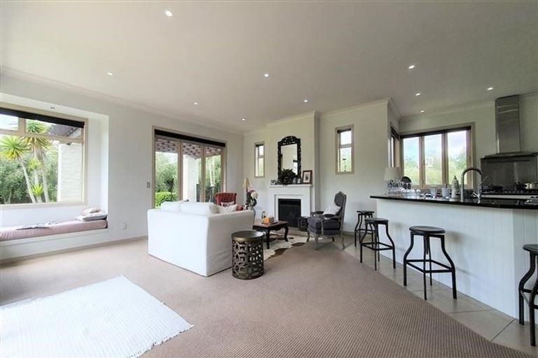 Photo of property in 6 Kingscliff Rise, Dairy Flat, Albany, 0792