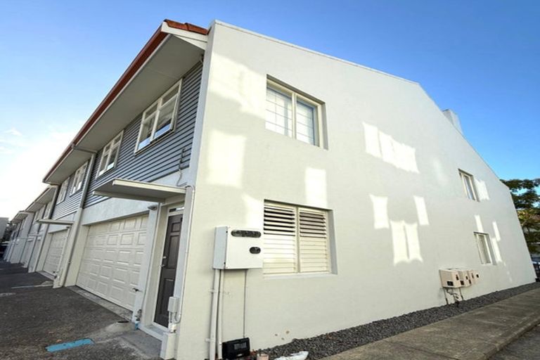 Photo of property in 16/126 Stancombe Road, Flat Bush, Auckland, 2016