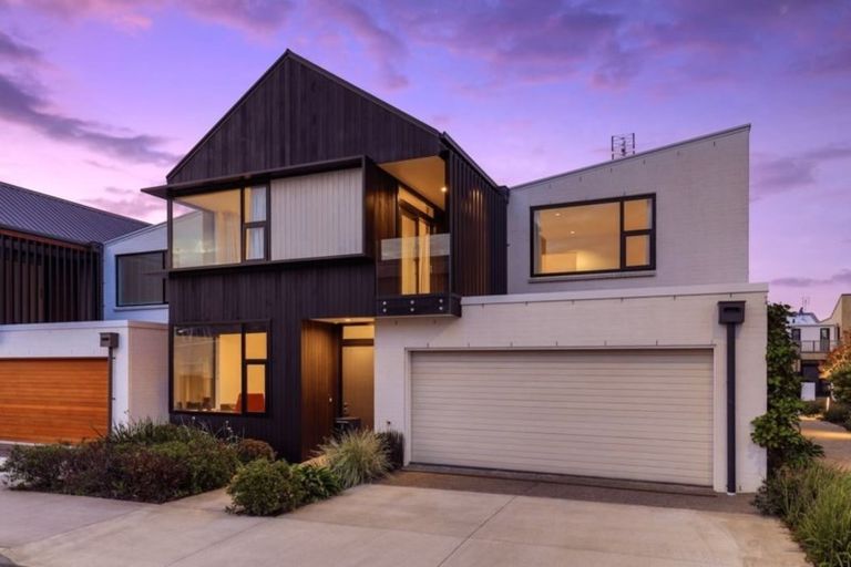 Photo of property in 8 Hastings Street, Hobsonville, Auckland, 0616