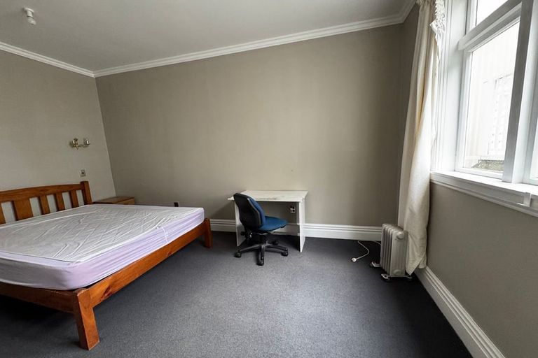 Photo of property in 4 Levy Street, Mount Victoria, Wellington, 6011