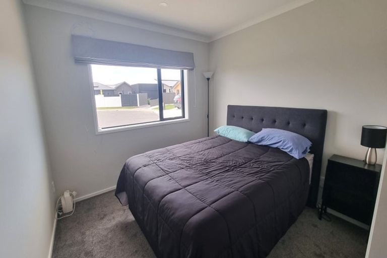 Photo of property in 24 Rangataiki Place, Te Awa, Napier, 4110