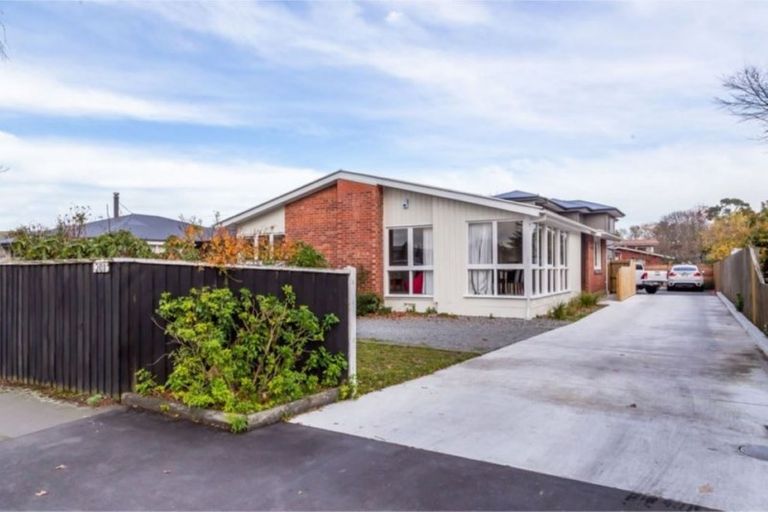 Photo of property in 201 Memorial Avenue, Burnside, Christchurch, 8053