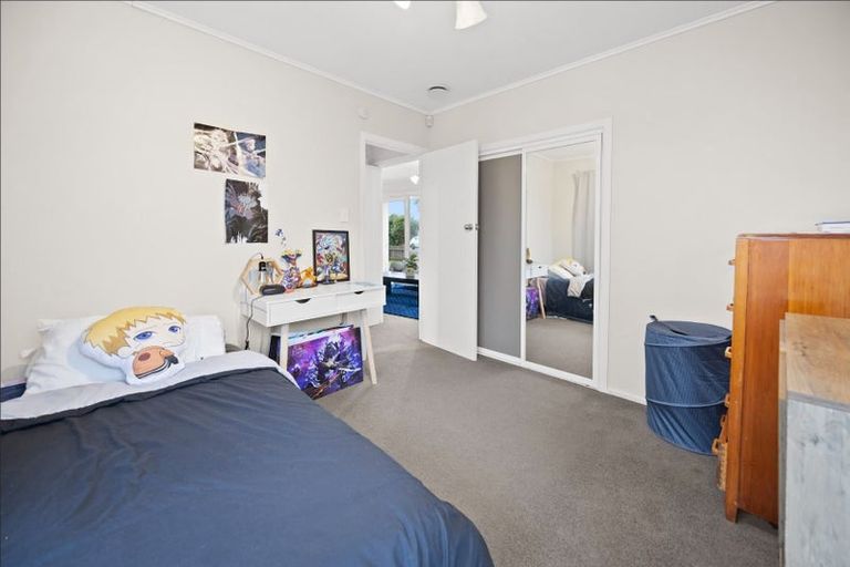 Photo of property in 5 Friedlanders Road, Manurewa, Auckland, 2102