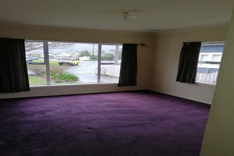 Photo of property in 5 The Square, Manor Park, Lower Hutt, 5019
