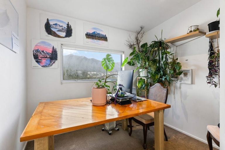 Photo of property in 77 Saddleback Grove, Karori, Wellington, 6012