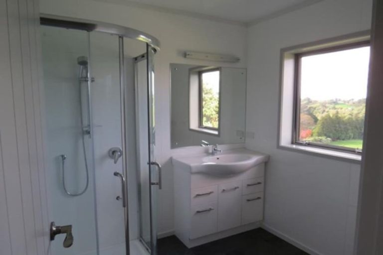 Photo of property in 461-465 Carrington Street, Upper Vogeltown, New Plymouth, 4310