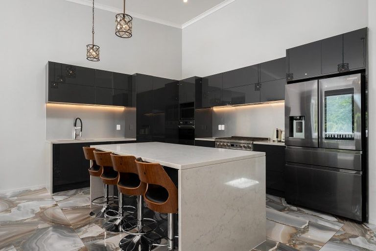 Photo of property in 23 Glenside Road, Glenside, Wellington, 6037