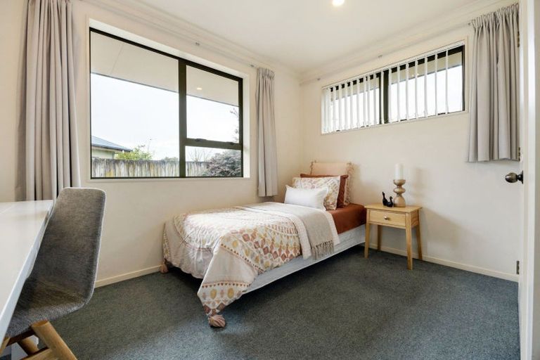 Photo of property in 12 Greenough Place, Rototuna, Hamilton, 3210