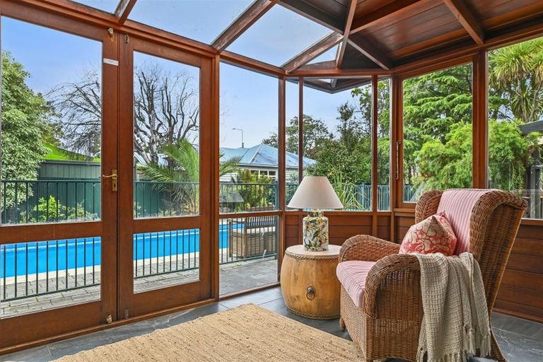 Photo of property in 6 Elmwood Road, Strowan, Christchurch, 8052