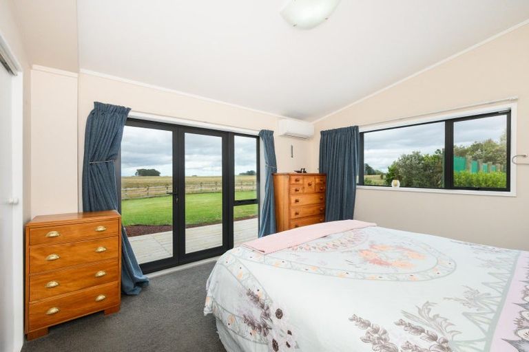 Photo of property in 21 Sutherland Road, Sanson, Palmerston North, 4479