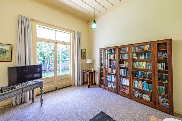 Photo of property in 27 Brassey Road, Saint Johns Hill, Whanganui, 4500