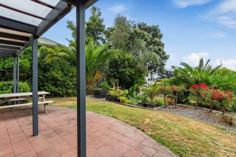 Photo of property in 100 Dickson Road, Papamoa Beach, Papamoa, 3118