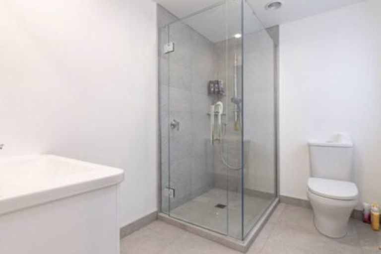 Photo of property in 14 Glide Lane, Whitby, Porirua, 5024