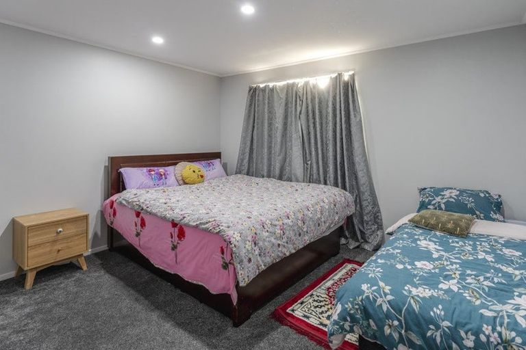 Photo of property in 1/71 Luanda Drive, Ranui, Auckland, 0612