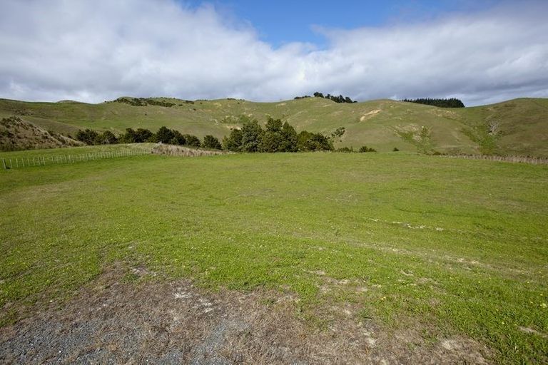 Photo of property in 70 Haul Road, Tahekeroa, Kaukapakapa, 0873