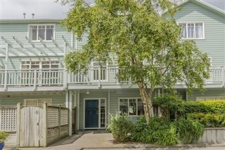 Photo of property in Colombo St Apartments, 20/10 Colombo Street, Newtown, Wellington, 6021