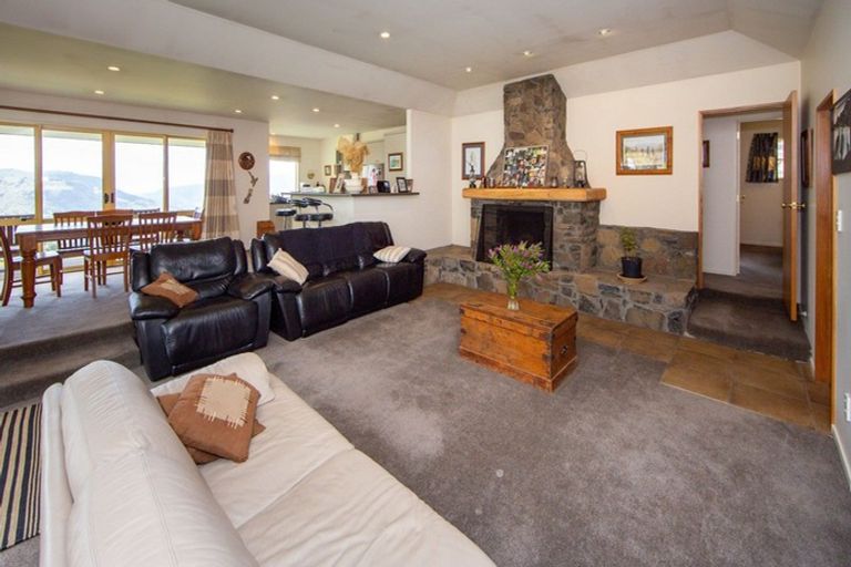 Photo of property in 127 Frasers Road, Pigeon Bay, 7583